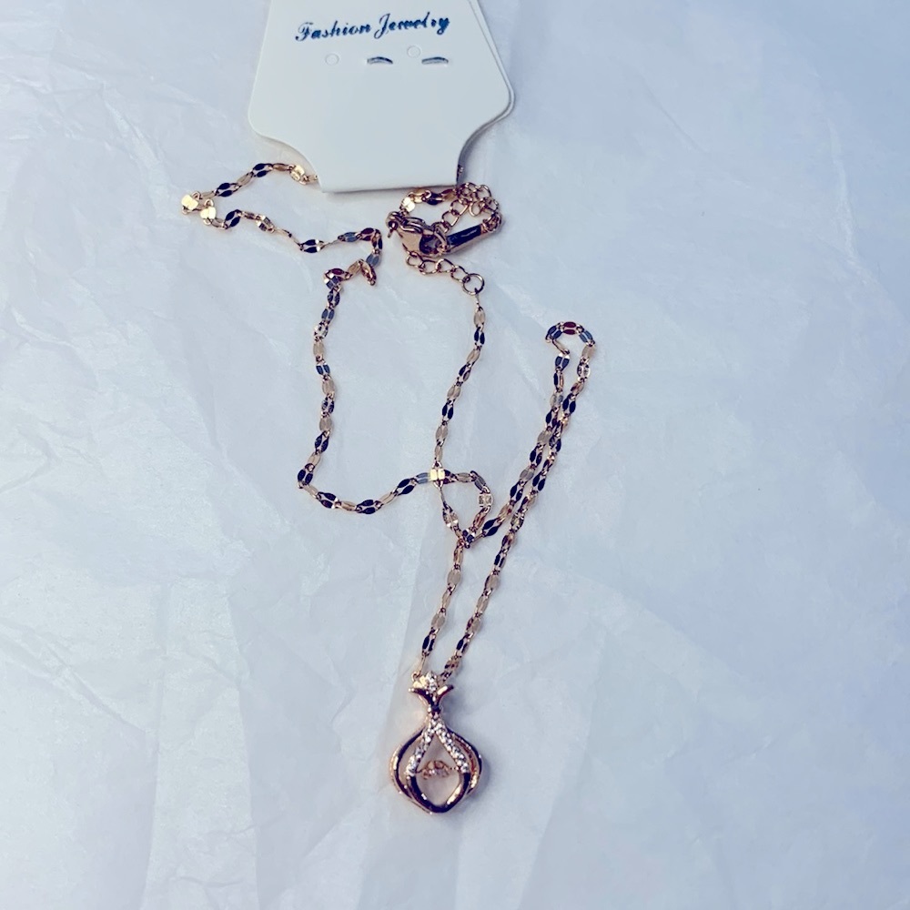 Rose gold color necklace